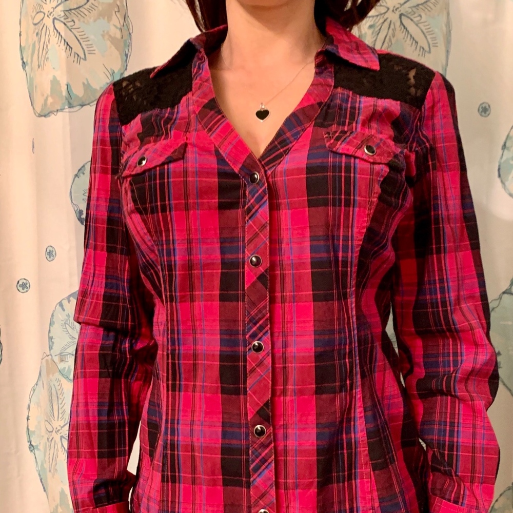 Guess Western Pink plaid shirt Black lace Large